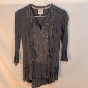 3/4 Sleeve V-Neck Blouse